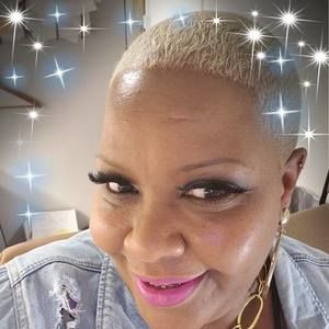 Meet your Posher, Janine